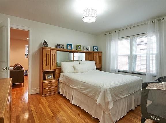 2nd image of 6219 Nottingham Ave #2F