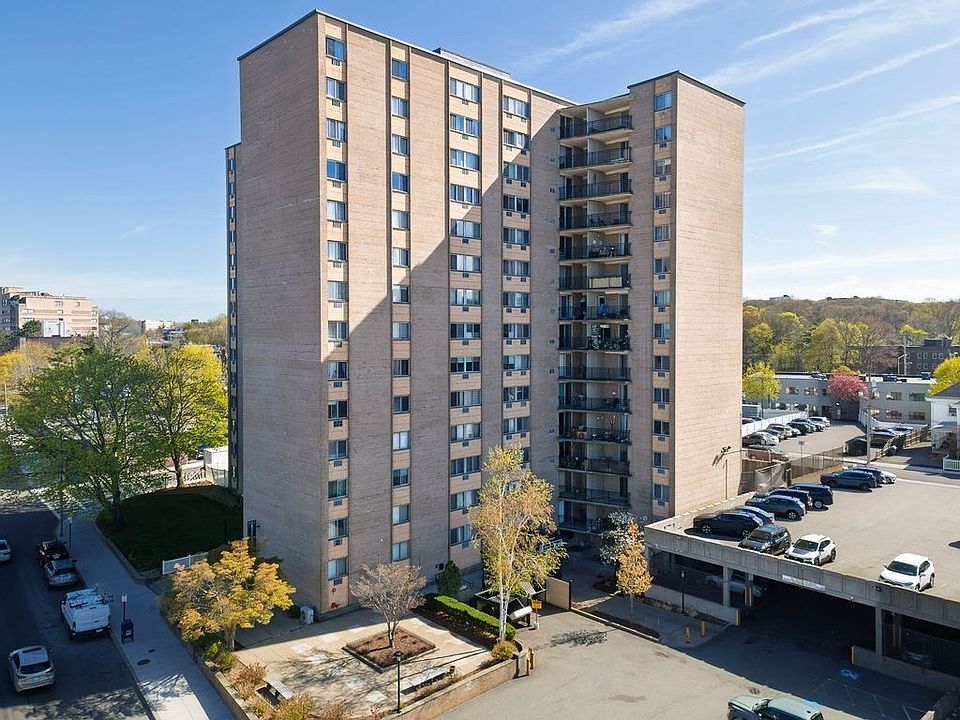 1st image of 1025 Hancock St Unit 4J