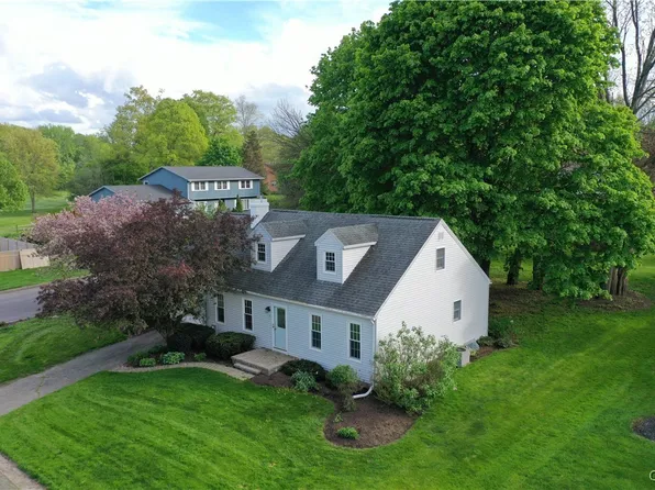 12 Greenvale Ln, Oswego, NY 13126
