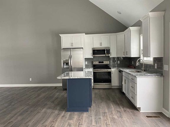 4th image of 937 Auckland Ave