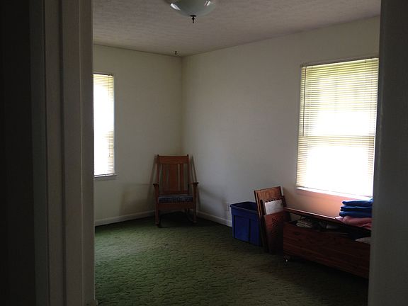 3rd image of 808 N 5th St