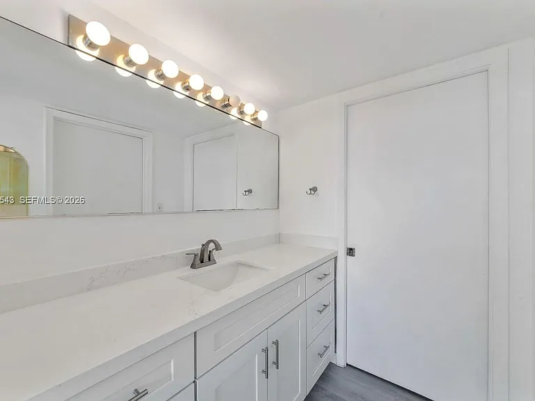 11715 SW 18th St #410 — Photo 11