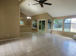 3034 Sherborne St, Pearland, TX 77584