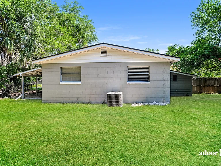 7720 Lazeau Dr — Photo 15