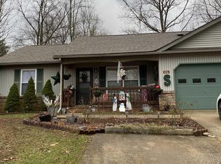1016 N Forest View Dr N, Ellettsville, IN 47429