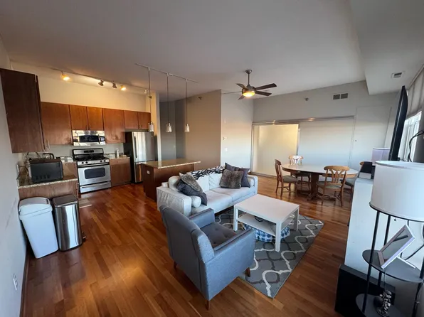 2650 University Ave W APT 324, Saint Paul, MN 55114