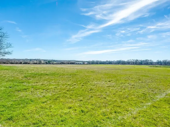 1013 N Lambert Rd, Weatherford, TX 76088