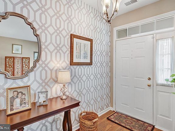 3rd image of 34 Marigold Ln