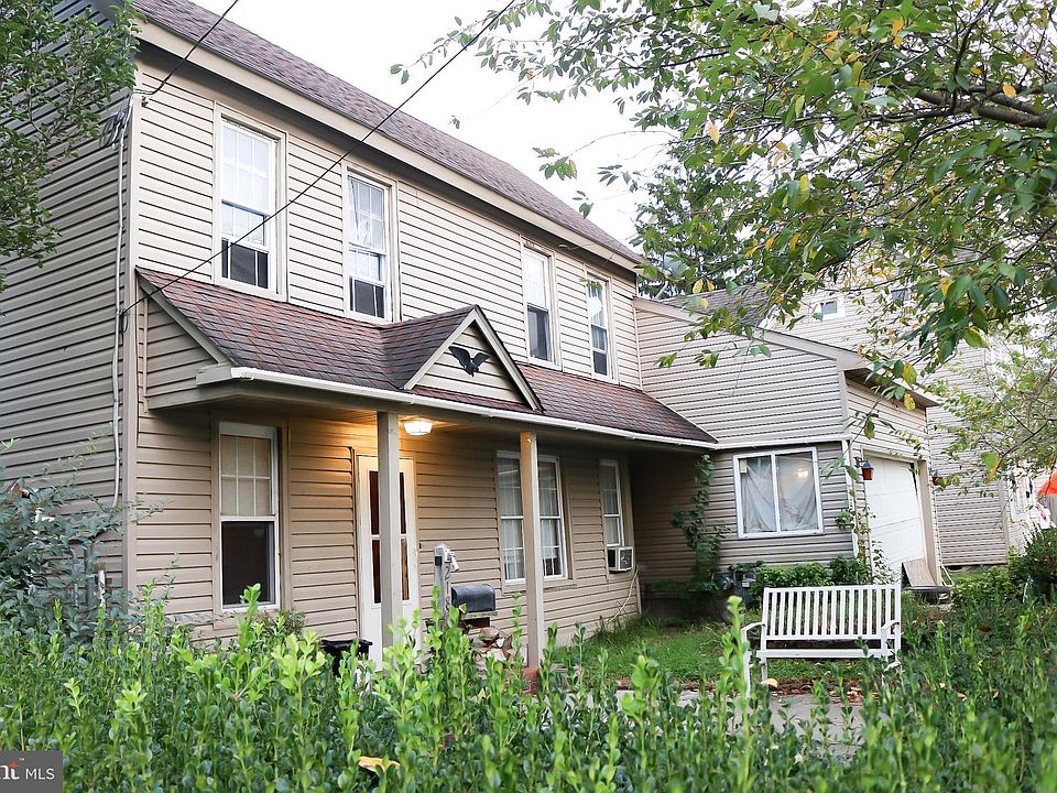 1st image of 218 Weiner Ave