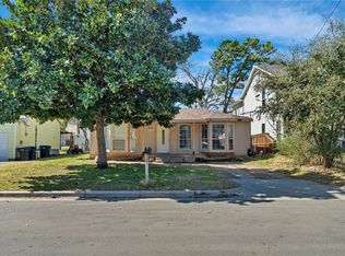 204 Sunset Ln, Fort Worth, TX 76114