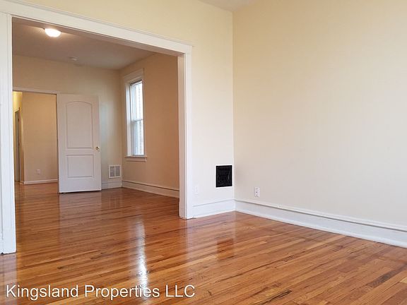 2nd image of 4162 McRee Ave APT 2W