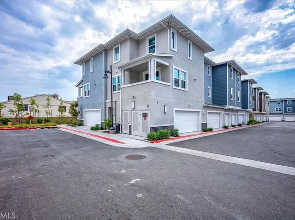 202 Farley Ln, Pomona, CA 91767