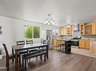 5802 N 61st Dr, Glendale, AZ 85301