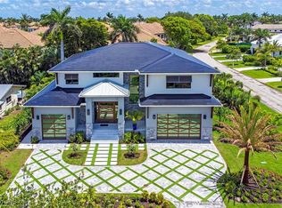 655 Parkview LN, NAPLES, FL 34103