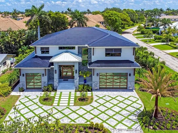 655 Parkview LN, NAPLES, FL 34103