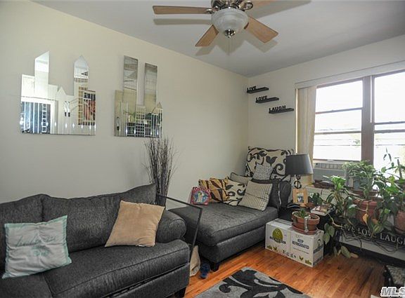 2nd image of 20510 48th Ave