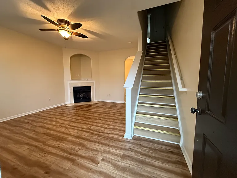 7552 Silver Arrow Dr — Photo 4