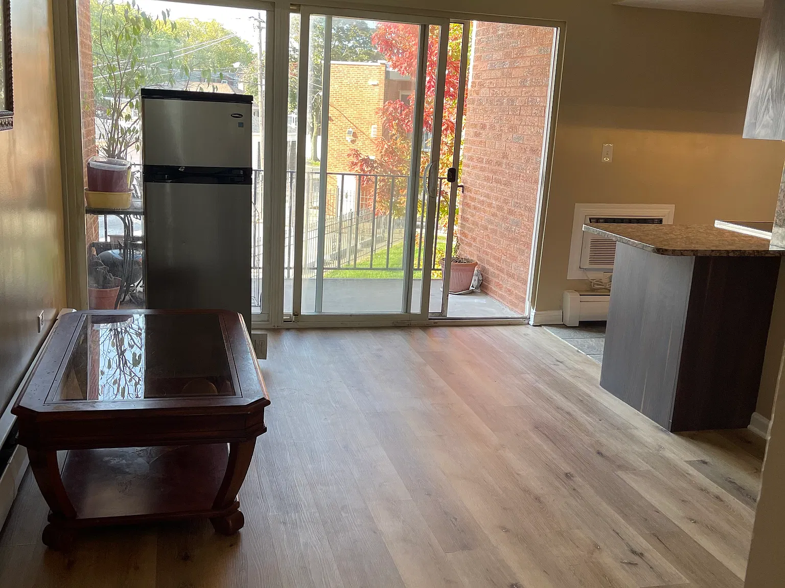 1 bed, 220 sqft, $1,600 — Photo 3