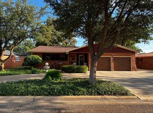 607 N 18th St, Lamesa, TX 79331