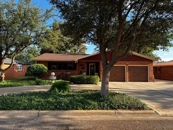 607 N 18th St, Lamesa, TX 79331