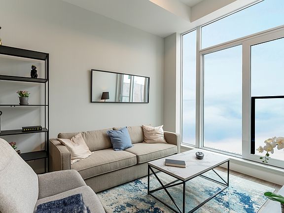 2nd image of 80 Bond St E