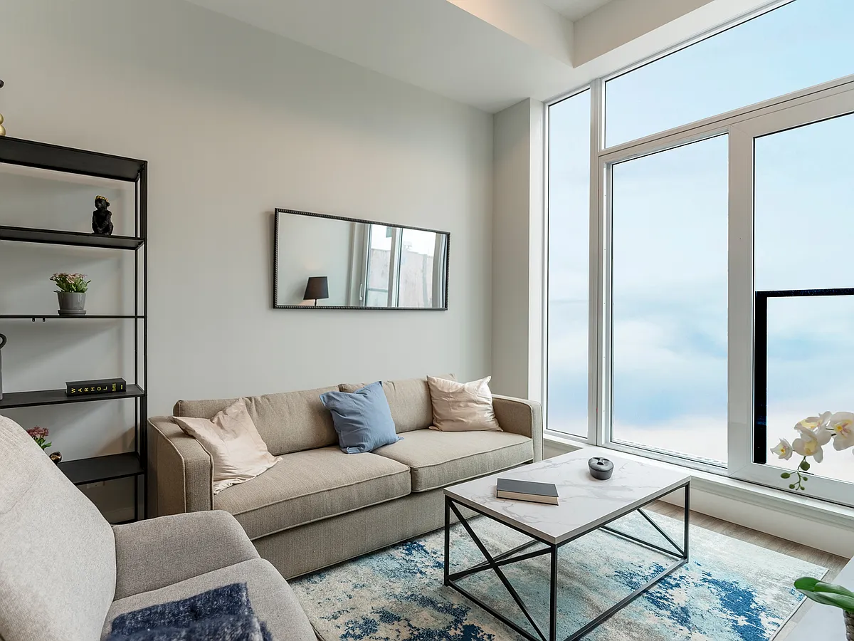 Building Photo - 80 Bond St E #MULTIPLEUNITS