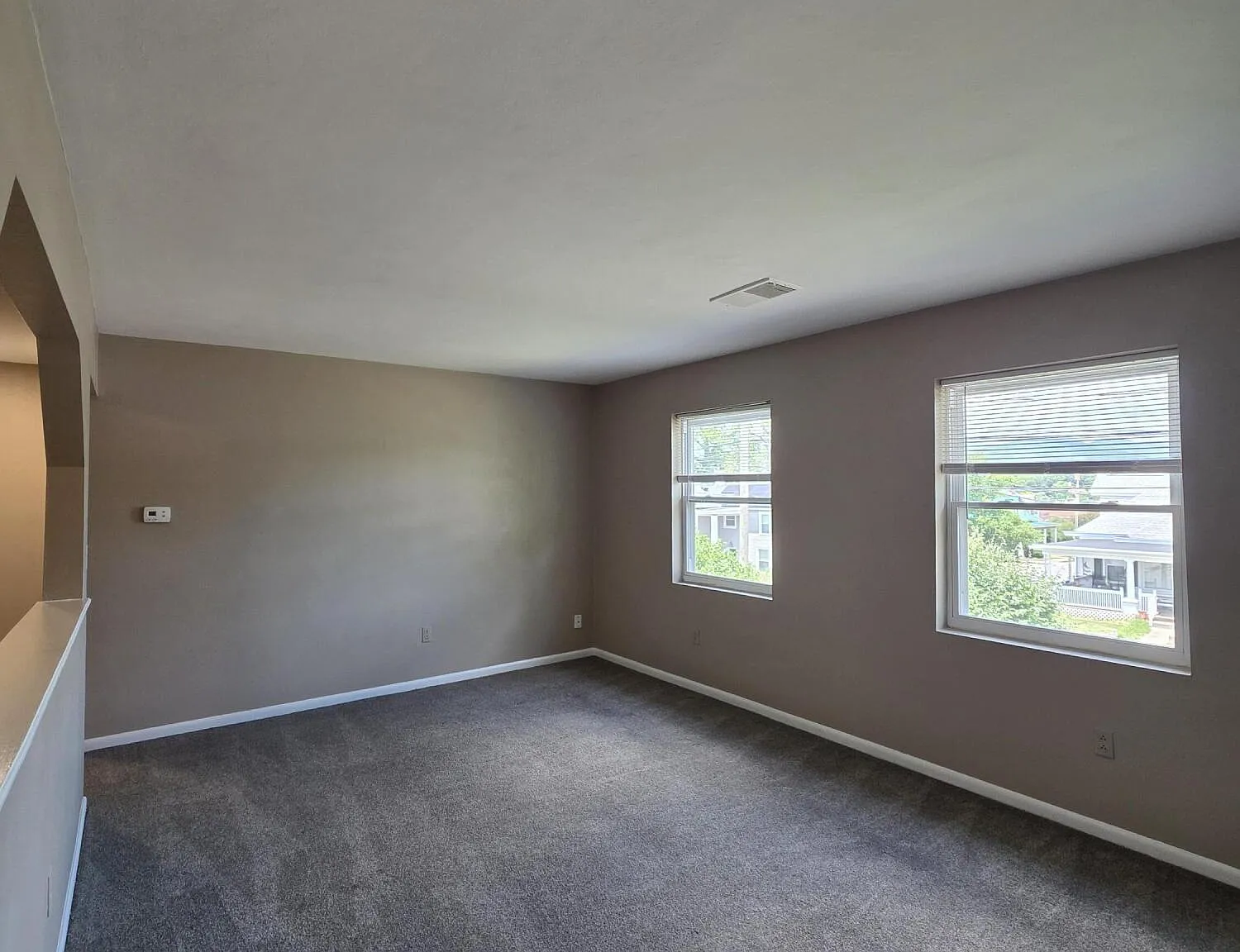 1 bed, 1.0 bath, 650 sqft, $1,050 — Photo 3