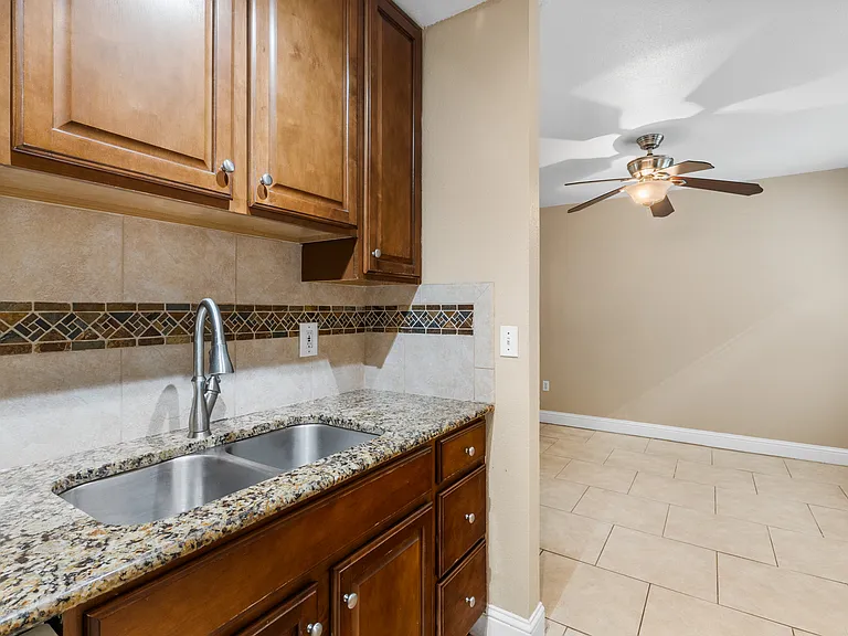 3009 Madison Ave #L210 — Photo 29