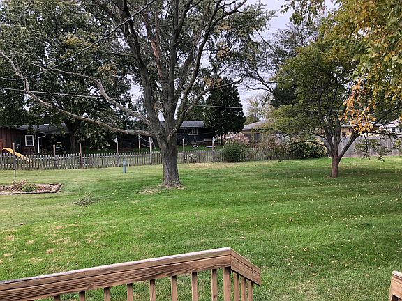Large shaded back yard