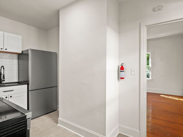 209 N Spring St APT C