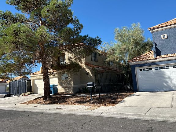2nd image of 217 Dawn Isle Dr