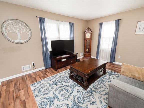 3rd image of 4632 Schirra Ct