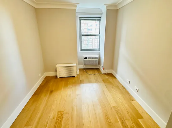 50 West 97th Street image 8 of 10