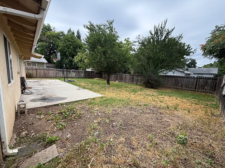 3209 Sharon Ave — Photo 21