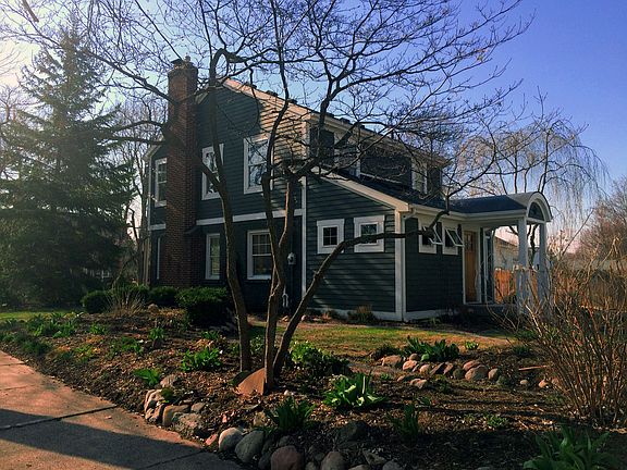 3rd image of 1534 Groton Rd SE
