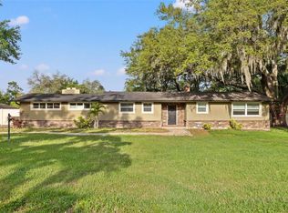 820 Hilltop Dr, Brandon, FL 33511