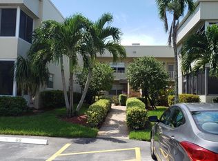904 Flanders S, Delray Beach, FL 33484