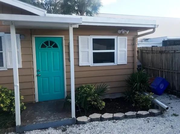 2020 Florinda St, Sarasota, FL 34231