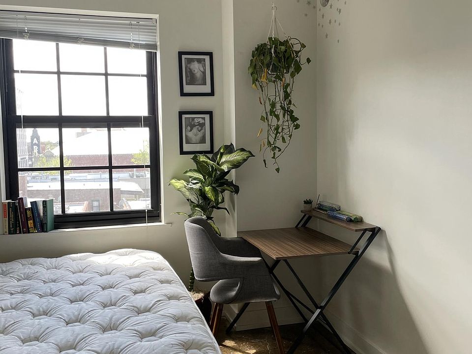 1st image of 1021 W Lawrence Ave #705