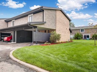 28 Cour Marquis, Palos Hills, IL