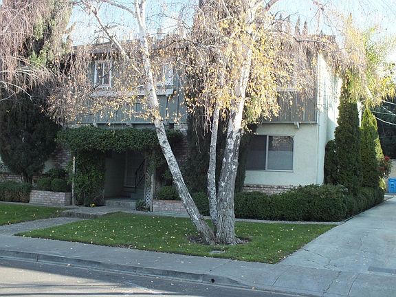 2nd image of 2412 Karen Dr APT 2