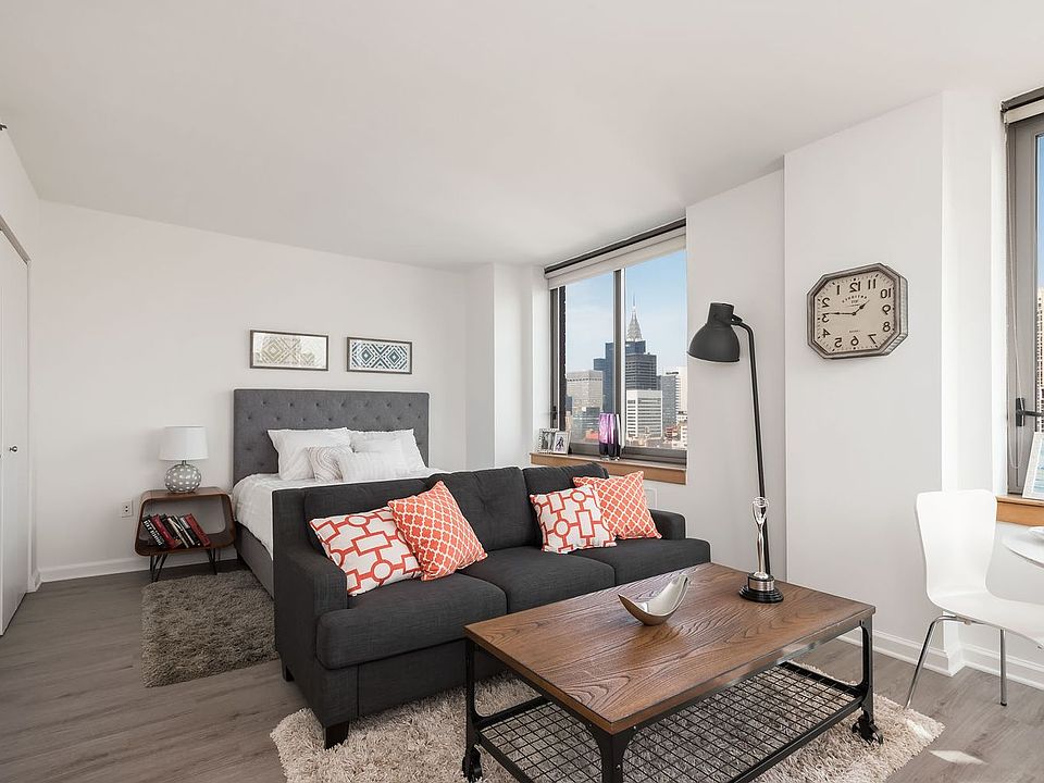 1st image of 35 W 33rd St #6B