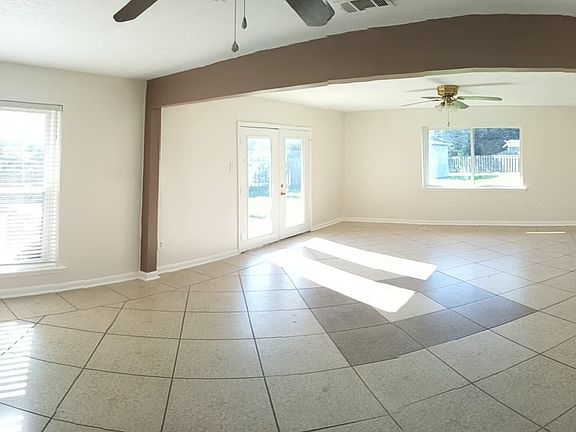 3rd image of 2700 W Friendship Dr