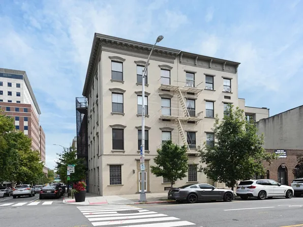 41 1st St APT 1F, Hoboken, NJ 07030