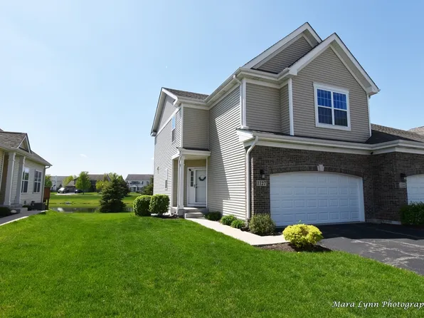 1127 Freedom Rd, Elburn, IL 60119
