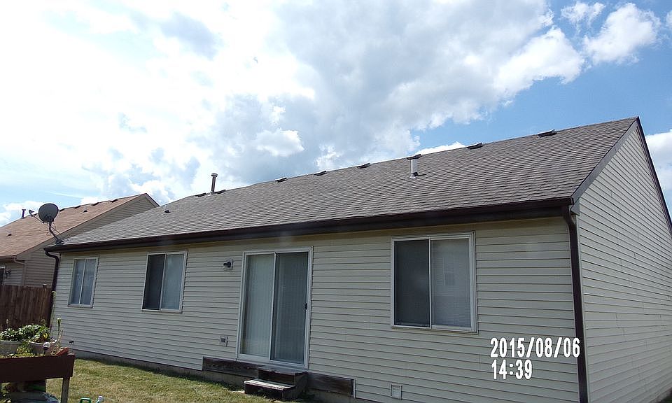 2nd image of 804 Rose Ln