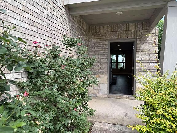 3rd image of 16103 Windroot St