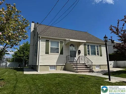 1617 E Cambridge St Photo 1