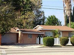3rd image of 7015 De Soto Ave
