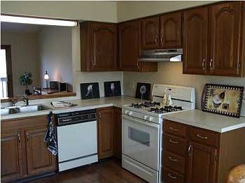 5th image of 2063 Nathan Dr SE